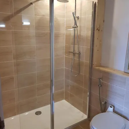 Bay Gite, Busserolles. Holiday home Busserolles